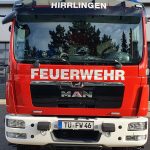 Feuerwehrfahrzeug von vorn
