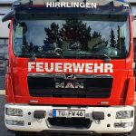 Feuerwehrfahrzeug von vorn